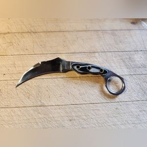 7" Karambit